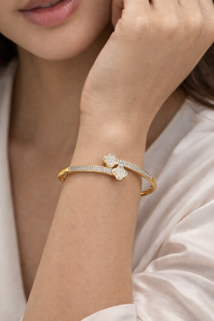 Diamond Clover Gold Bangle